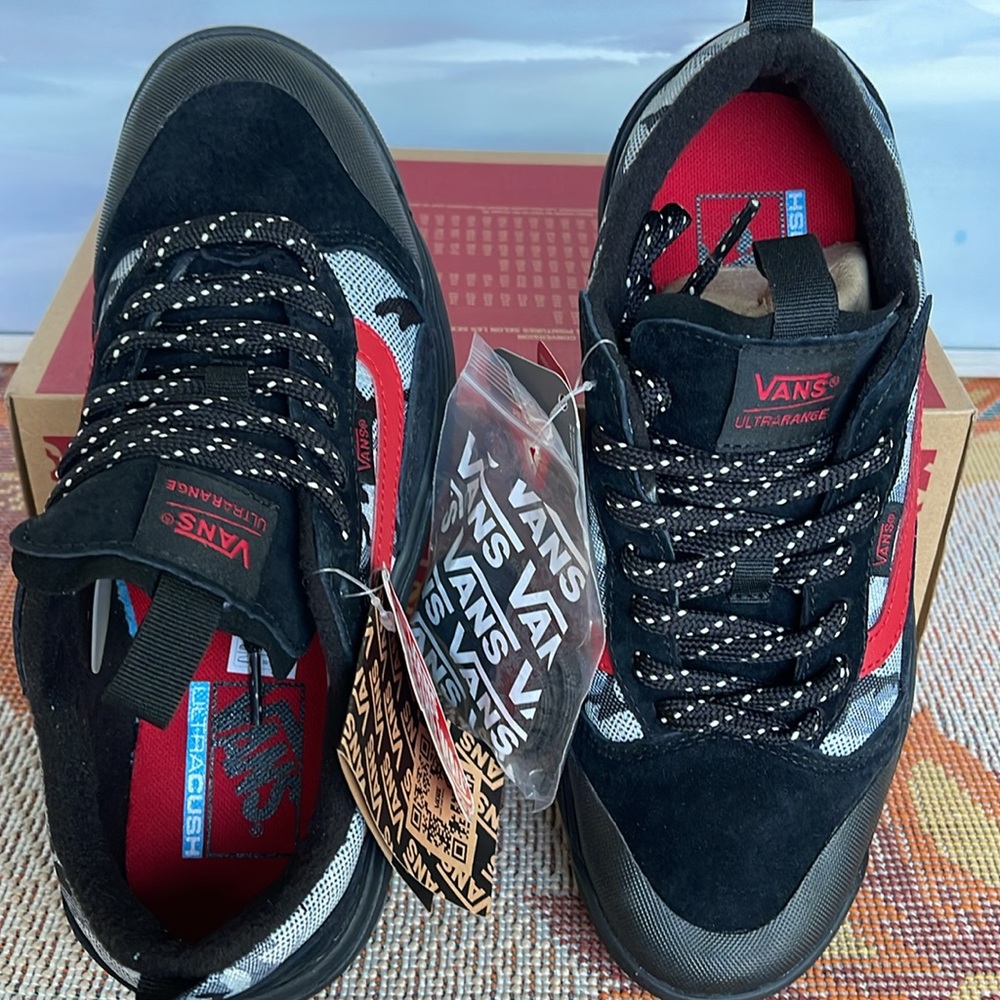 Vans Men’s Ultrarange Exo
Arctic Camo Black
VN0A5KS4BLK
Sneakers - Picture 13 of 16